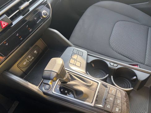 Used 2026 Kia Sportage LX FWD image 36