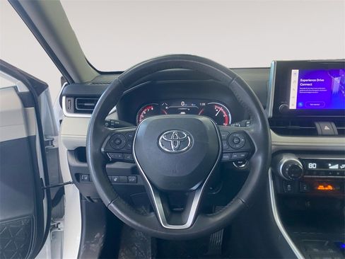 Used 2024 Toyota RAV4 XLE w/ Convenience Package image 12