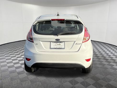 Used 2016 Ford Fiesta SE image 5