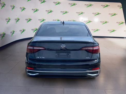 Used 2024 Volkswagen Jetta SEL image 8