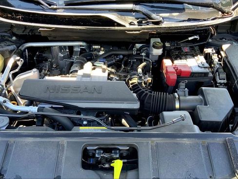 Used 2025 Nissan Rogue S image 20