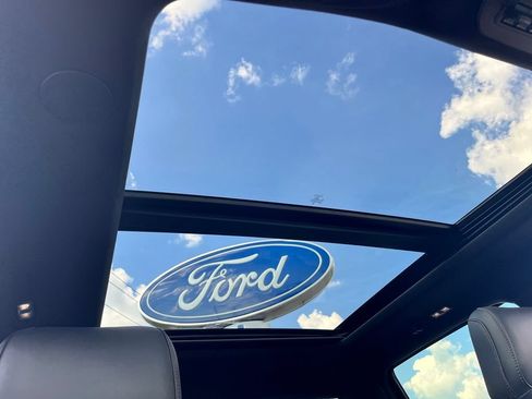 Used 2026 Ford F150 Raptor AWD/4WD image 19