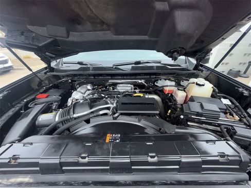 Used 2023 Chevrolet Silverado 2500 High Country w/ Z71 Off-Road Package image 10