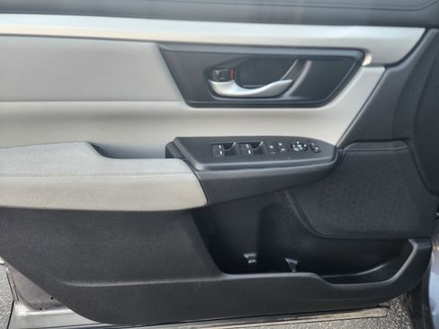 Used 2017 Honda CR-V LX image 24