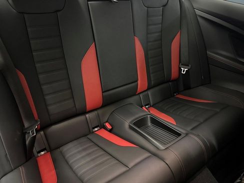 Used 2025 BMW 230i Coupe w/ M Sport Package image 29