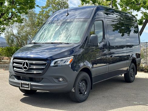 Used 2024 Mercedes-Benz Sprinter 144 Cargo image 7