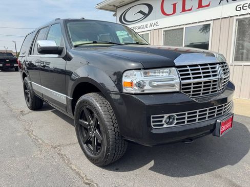 Used 2010 Lincoln Navigator 4WD image 9