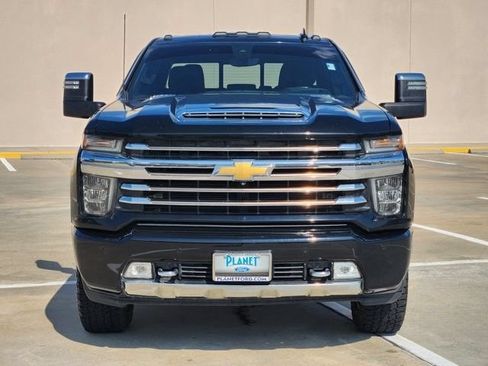 Used 2020 Chevrolet Silverado 3500 High Country w/ Technology Package AWD/4WD image 2