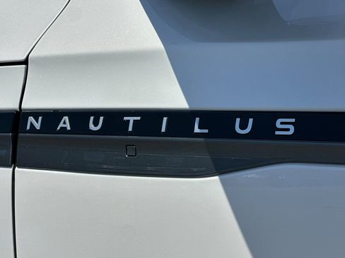 New 2026 Lincoln Nautilus Black Label w/ Jet Appearance Package AWD/4WD image 26