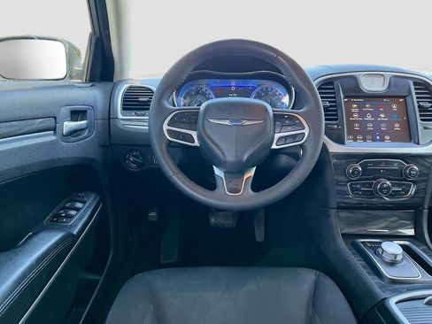 Used 2022 Chrysler 300 Touring w/ Sport Appearance Package RWD image 20