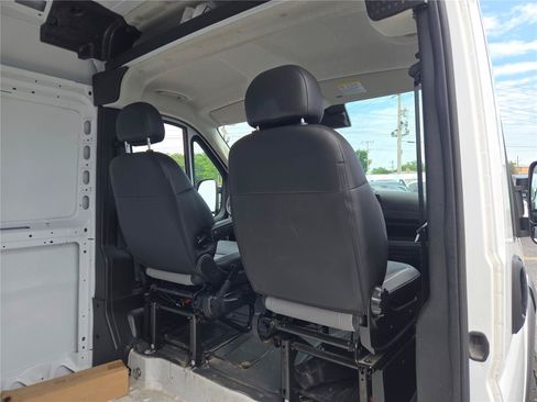 Used 2026 RAM ProMaster 2500 w/ Convenience Group FWD image 7