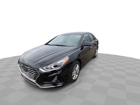 Used 2018 Hyundai Sonata Limited w/ Cargo Package FWD image 6