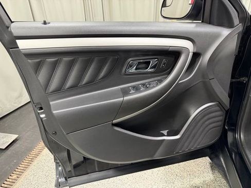 Used 2018 Ford Taurus SEL w/ Equipment Group 201A AWD/4WD image 17