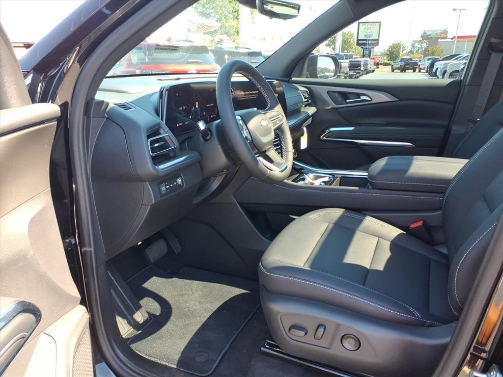 New 2027 Chevrolet Traverse LT w/ Sun and Wheel Package AWD/4WD image 9