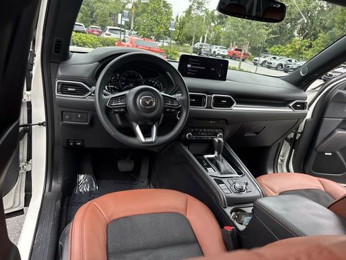 Certified 2024 MAZDA CX-5 Carbon Edition AWD/4WD image 35
