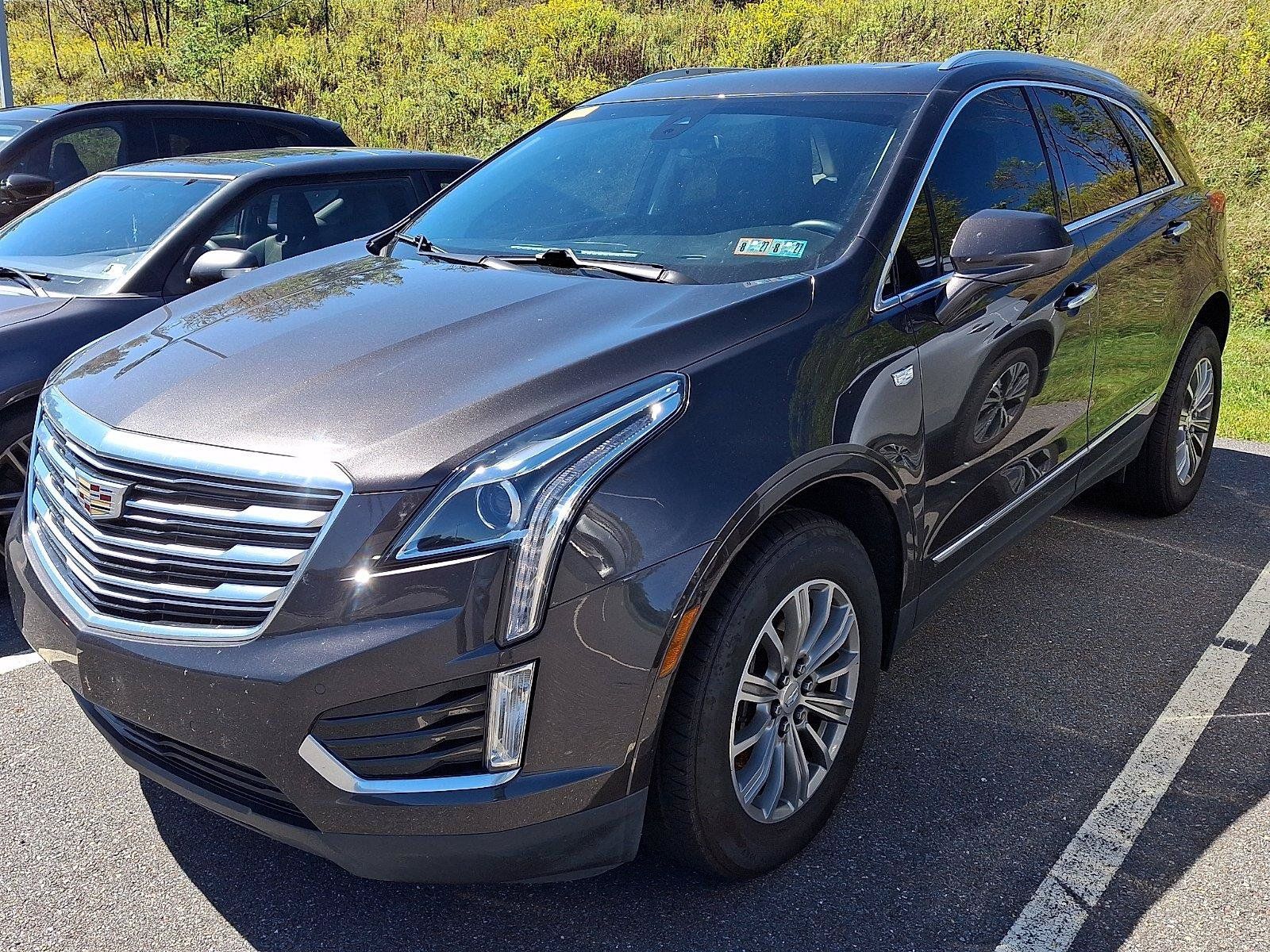 Used 2017 Cadillac XT5 Luxury w/ Driver Awareness Package AWD/4WD image 1