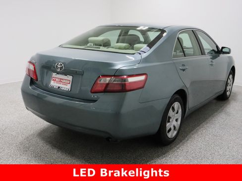 Used 2007 Toyota Camry LE image 7
