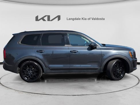 Used 2022 Kia Telluride EX w/ EX Premium Package AWD/4WD image 3
