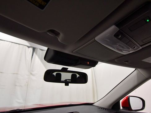 Used 2024 Mitsubishi Outlander SE image 28