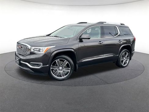 Used 2019 GMC Acadia Denali w/ Technology Package image 1