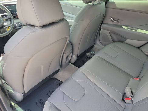 New 2026 Hyundai Elantra SE image 10