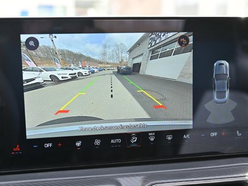 Used 2025 Ford Mustang Premium image 19