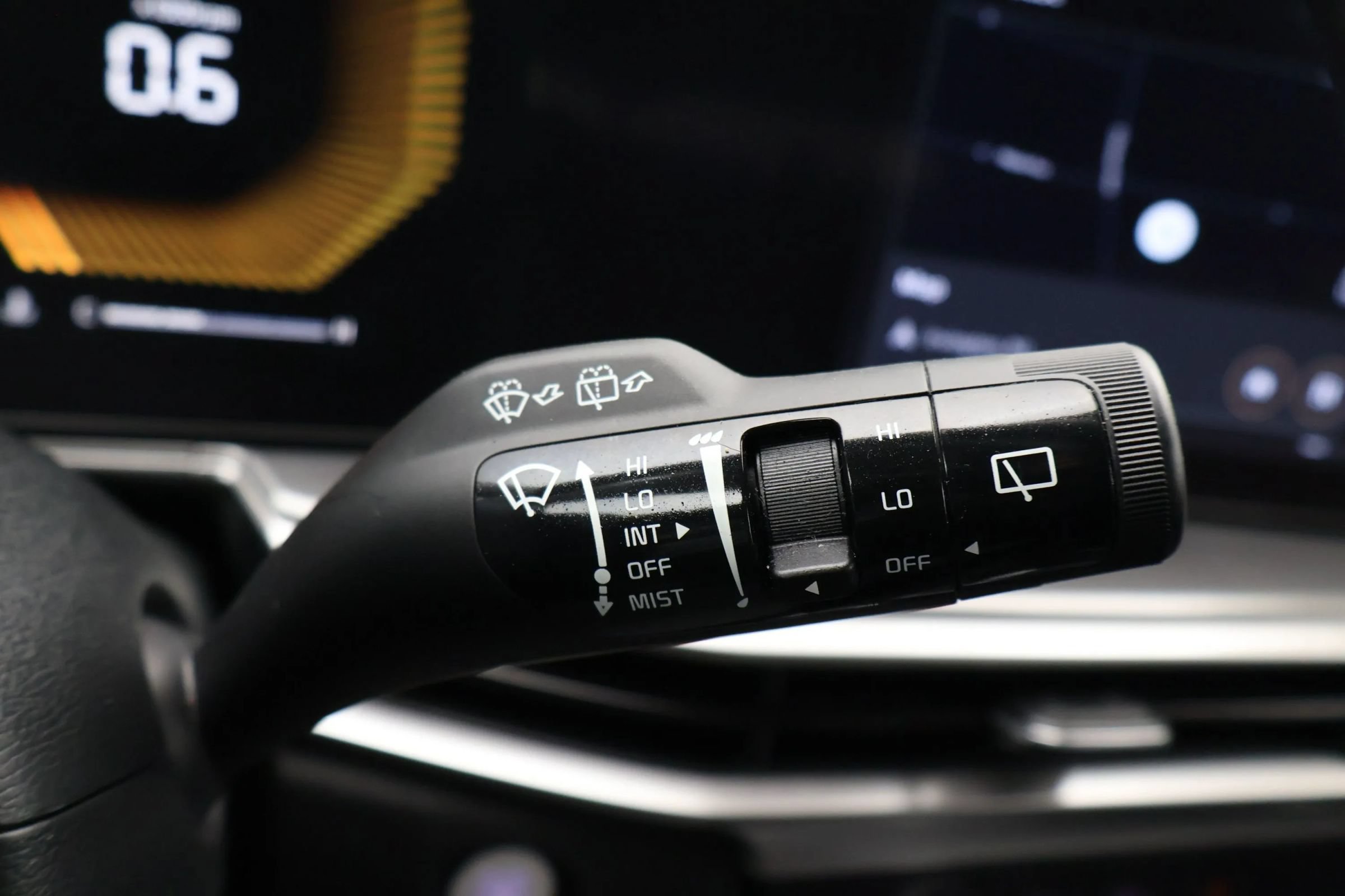 Used 2024 Kia Sorento S FWD image 22