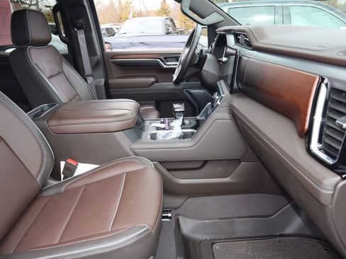 Used 2024 GMC Sierra 1500 Denali w/ Technology Package AWD/4WD image 33
