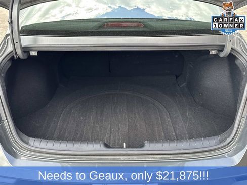 Used 2025 Hyundai Elantra SEL FWD image 13