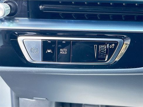 New 2026 Cadillac Lyriq Luxury image 9