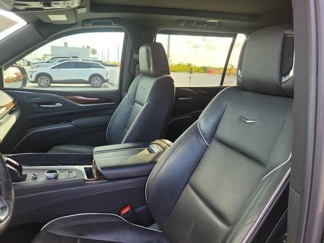 Used 2023 Cadillac Escalade ESV Premium Luxury RWD image 6