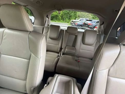 Used 2011 Honda Odyssey Touring Elite image 14