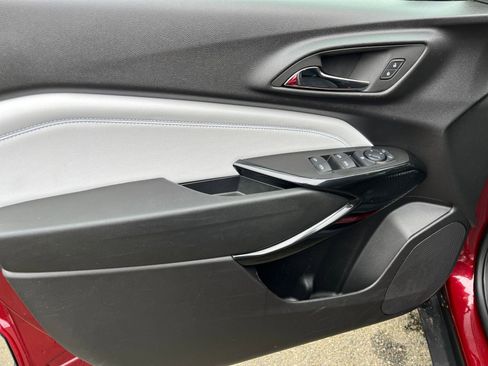 Used 2025 Chevrolet Trax LT image 20