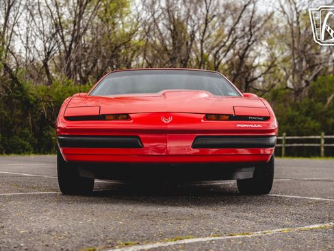 Used 1989 Pontiac Firebird Formula RWD image 26