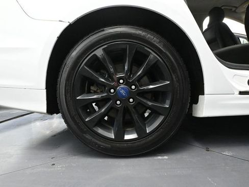 Used 2017 Ford Fusion SE image 14