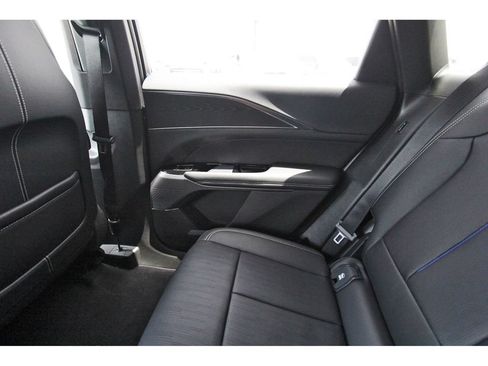 New 2026 Cadillac Lyriq Luxury AWD/4WD image 12