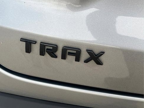 Used 2025 Chevrolet Trax RS w/ Driver Confidence Package image 15