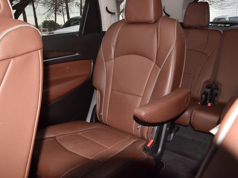 Used 2020 Buick Enclave Avenir w/ Avenir Technology Package image 20