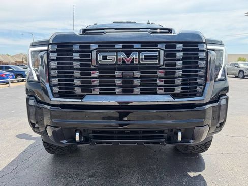 Used 2024 GMC Sierra 2500 Denali Ultimate AWD/4WD image 6