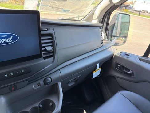 New 2026 Ford Transit 250 148 Medium Roof RWD image 20