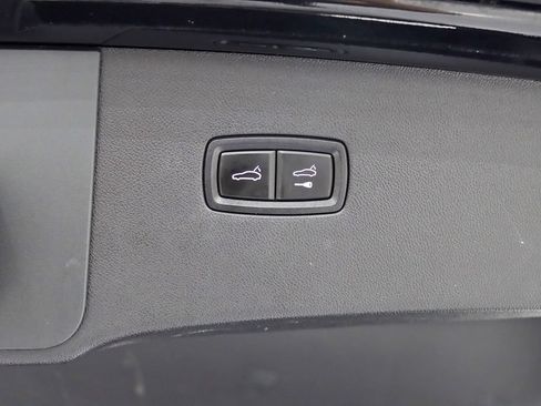 Used 2024 Porsche Cayenne Coupe AWD/4WD image 37