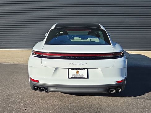 New 2026 Porsche Panamera 4 image 23