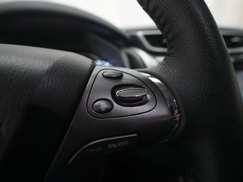 Used 2023 Nissan Murano SV image 18