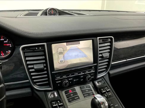 Used 2012 Porsche Panamera AWD/4WD image 28