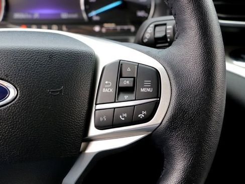 Used 2024 Ford Explorer XLT w/ Equipment Group 202A image 13