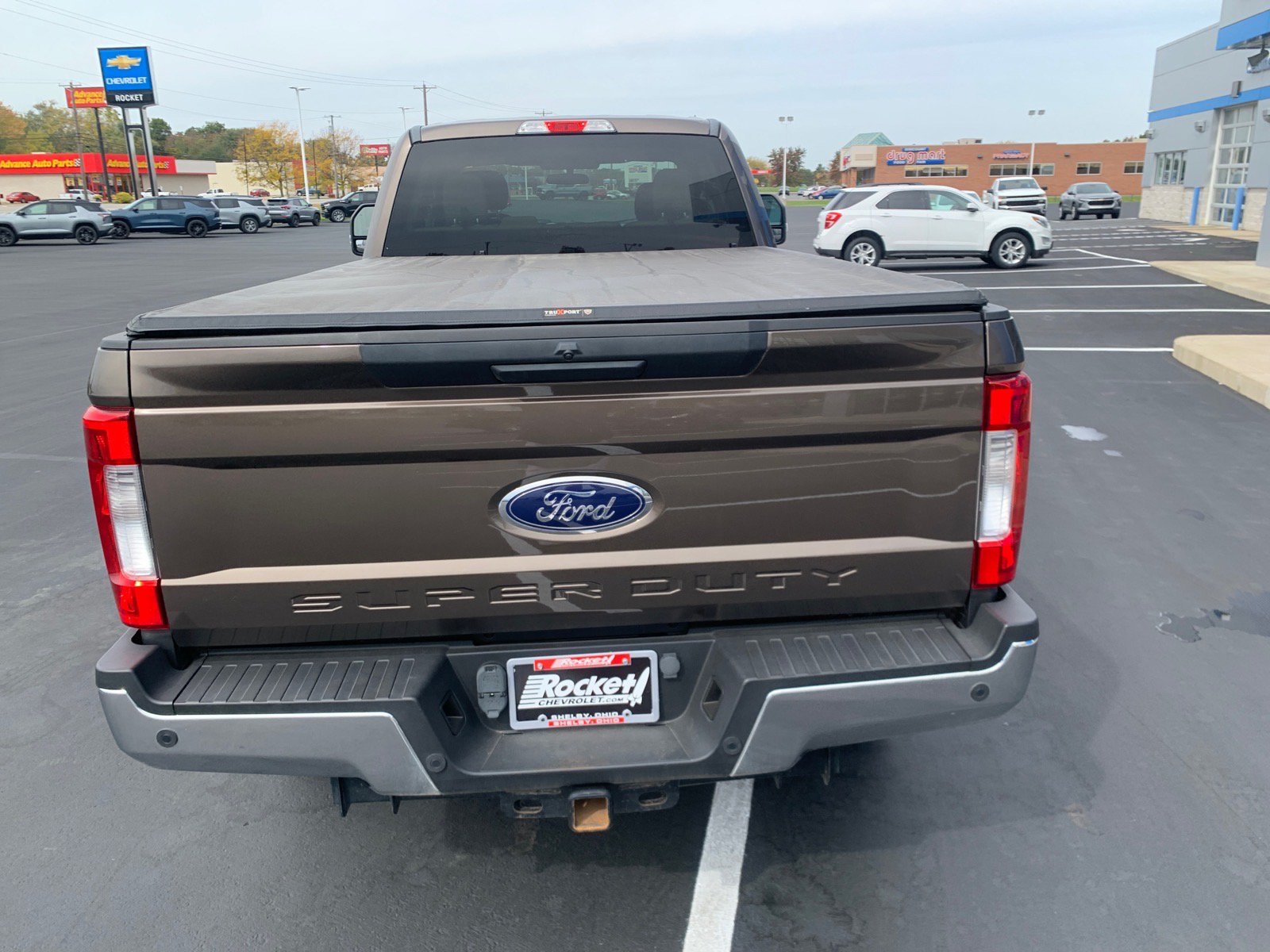Used 2017 Ford F250 XLT w/ XLT Value Package AWD/4WD image 5