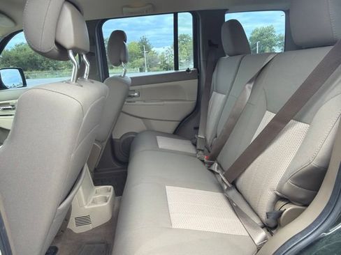 Used 2011 Jeep Liberty Sport w/ Trailer Tow Class III Group AWD/4WD image 17