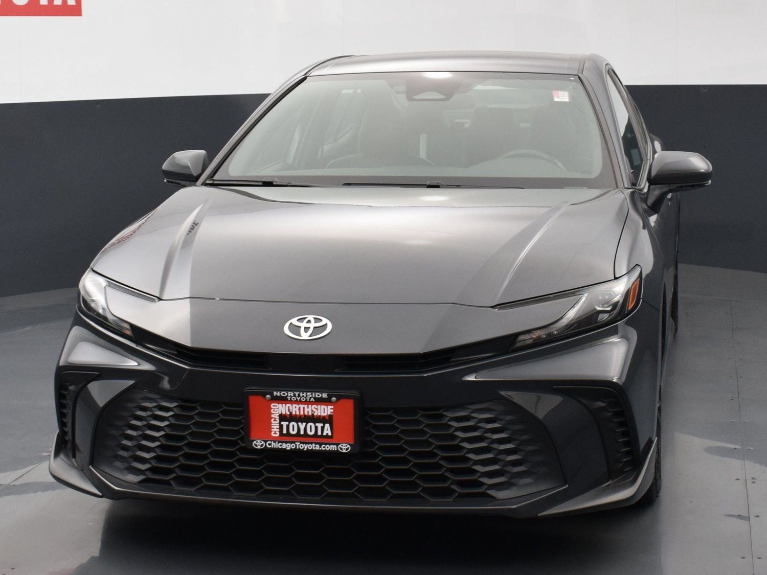 Used 2025 Toyota Camry SE FWD image 7