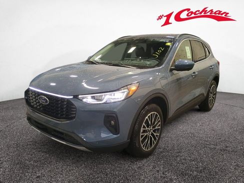 New 2026 Ford Escape SE w/ PHEV Premium Package image 3