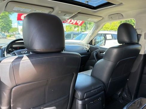 Used 2024 INFINITI QX80 Luxe RWD image 30